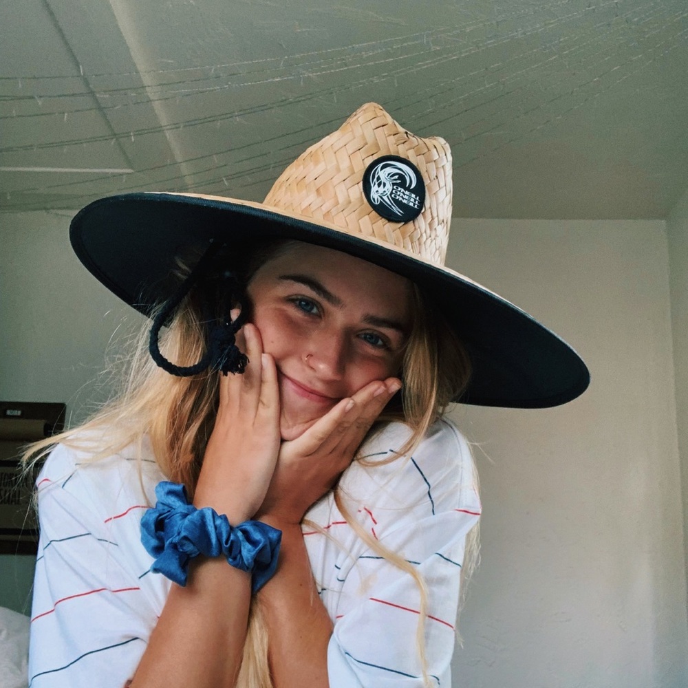 Meet your Posher, Caleigh